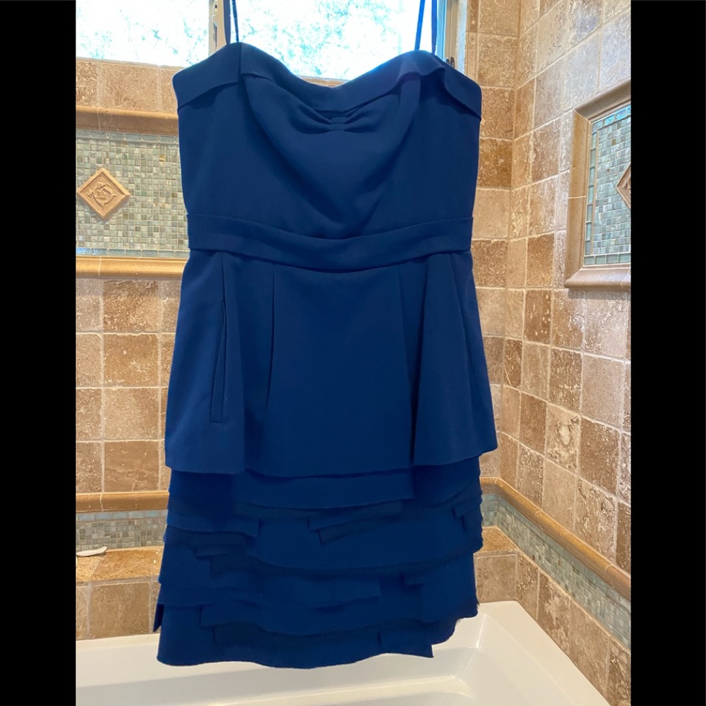 BCBG Strapless sweetheart top